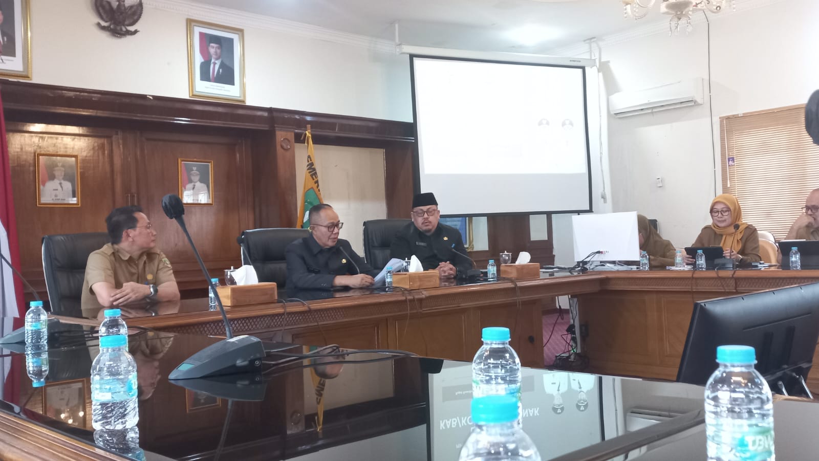 WhatsApp Image 2026 04 01 at 07.06.01